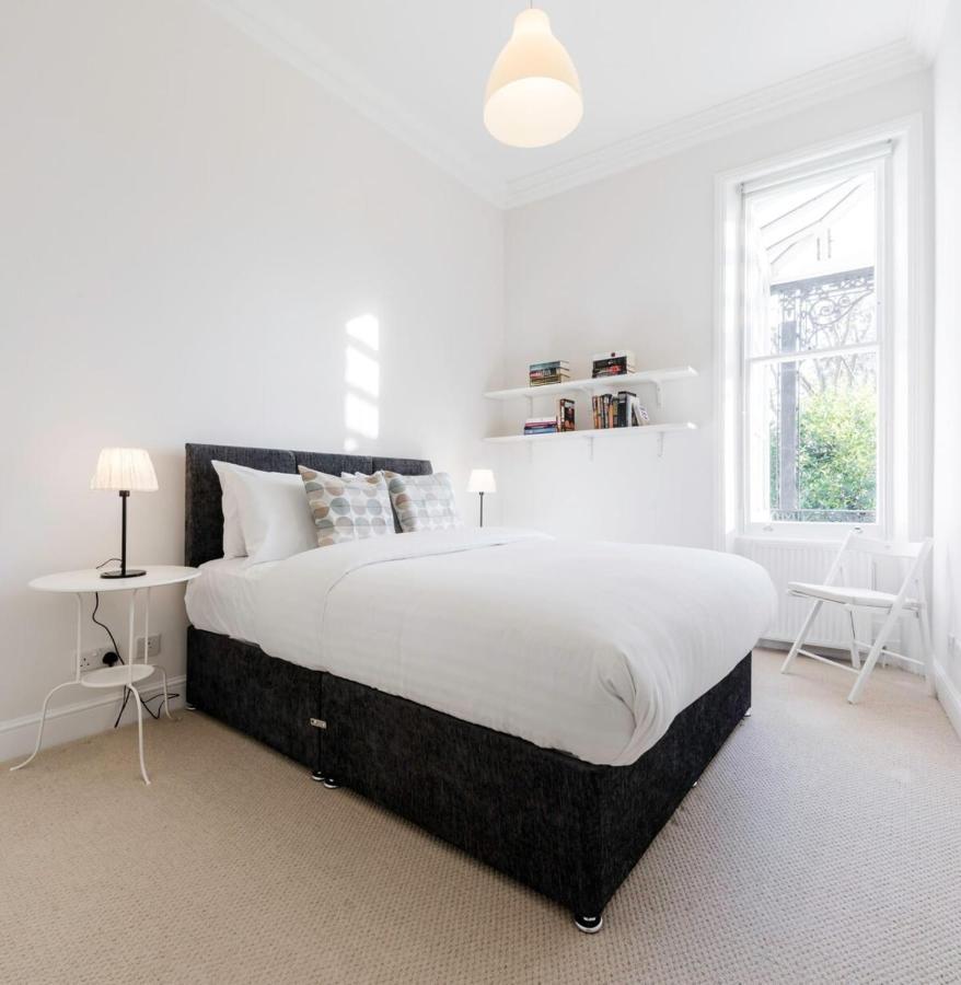 Elegant Earl'S Court 2 Bedroom Flat Just 4 Minutes From Tube London Bagian luar foto